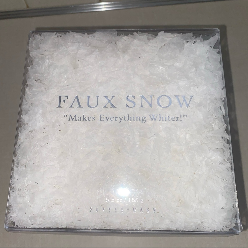 Pottery Barn White Faux Snow Christmas Holiday 5.5‎ Oz New In Box